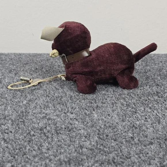Vintage Wind Up Toy Dog Redish Brown 5" Long x 3 1/2 Tall with Key Working Japan - Picture 2 of 8
